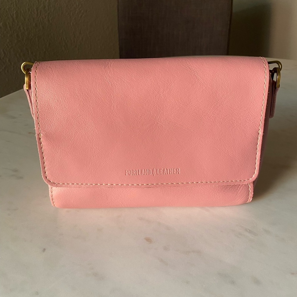 Portland Leather Metro Crossbody (Medium, Vintage Pink)